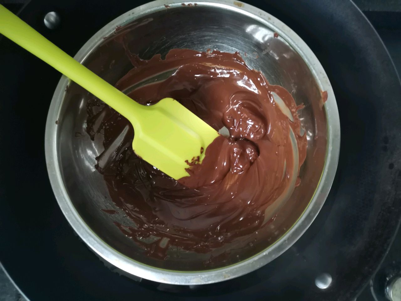 蛋糕水果巧克力简单做法,巧克力水果蛋糕的家常做法