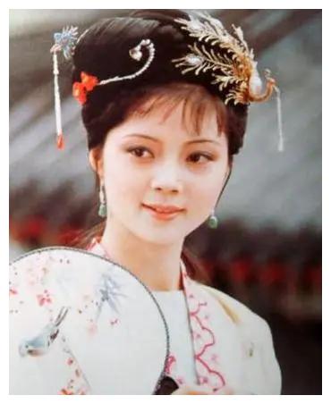 国产剧“审美*退倒**”,不能只怪化妆师啊!原因太复杂了