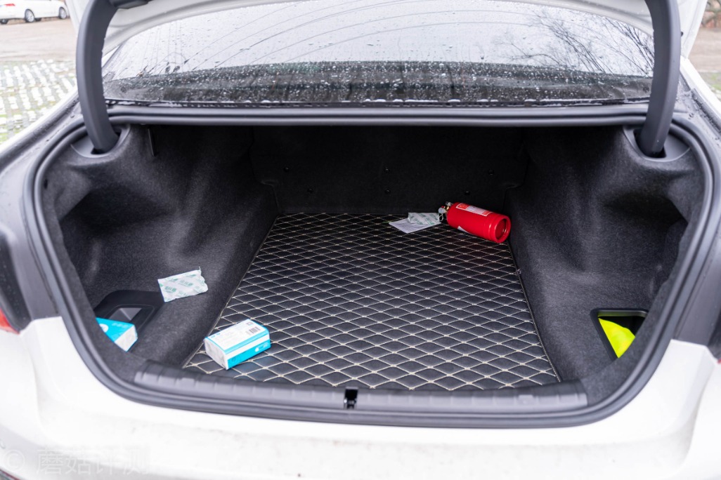 50万预算够买宝马530i吗,50万买宝马5系l4