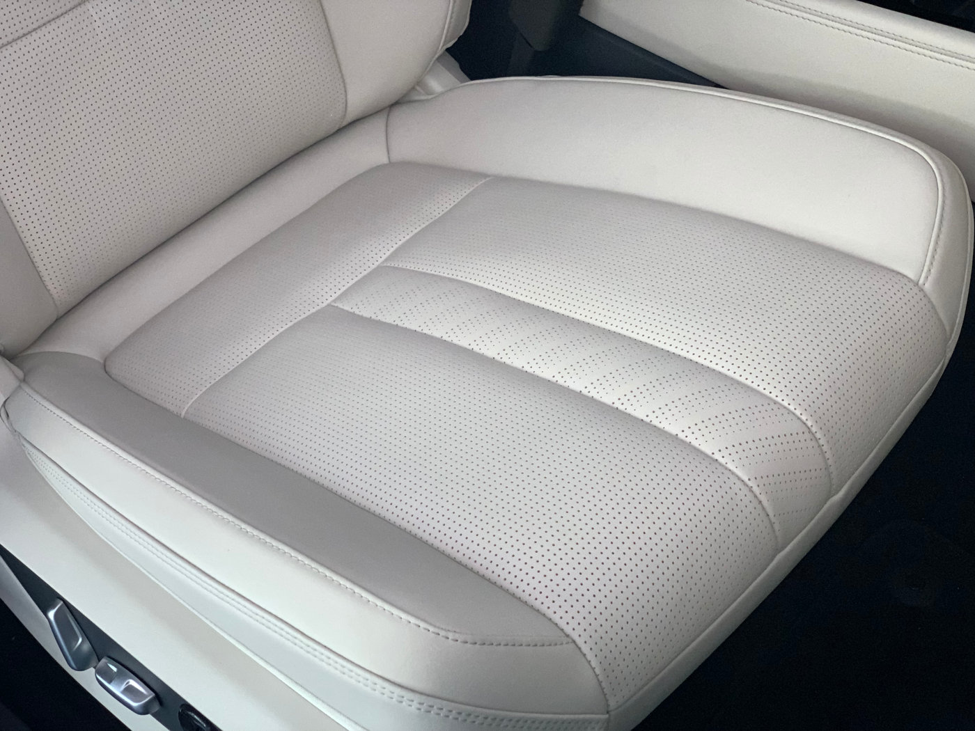 理想onemodely怎么选,理想one和特斯拉modely辅助驾驶