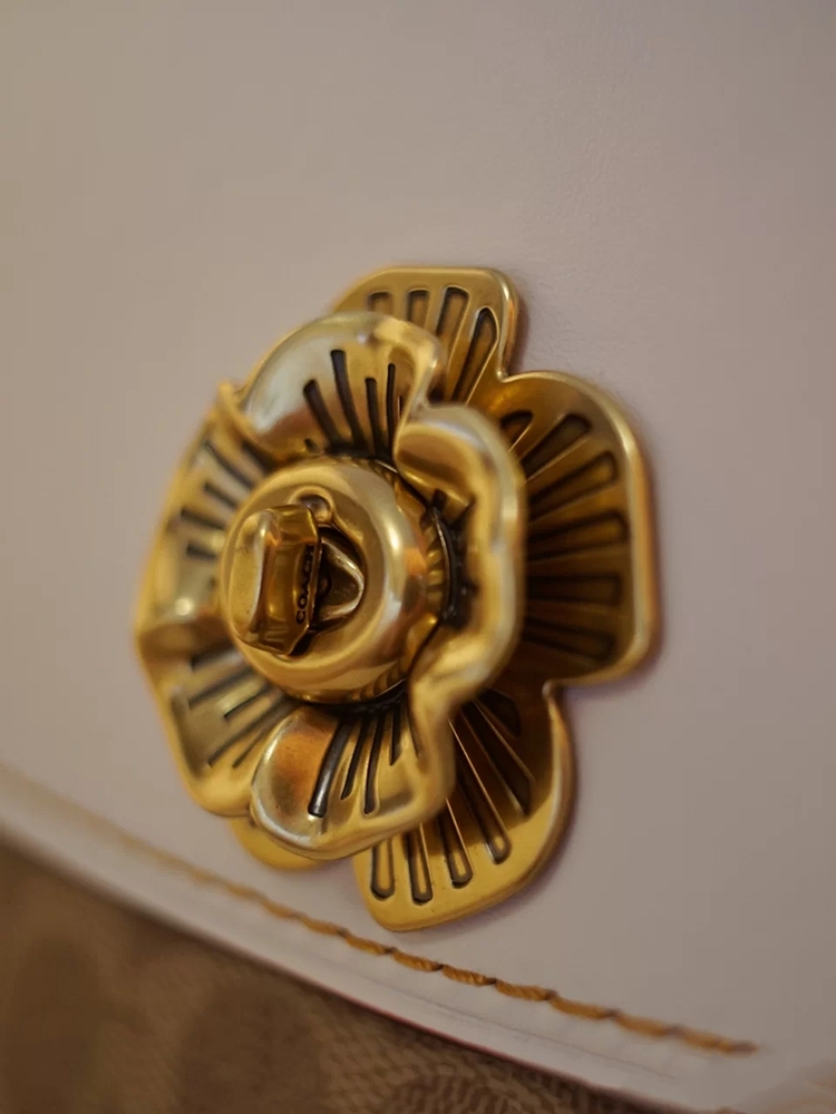 质感好点的高档气质女包,设计感高端上档次女包心形