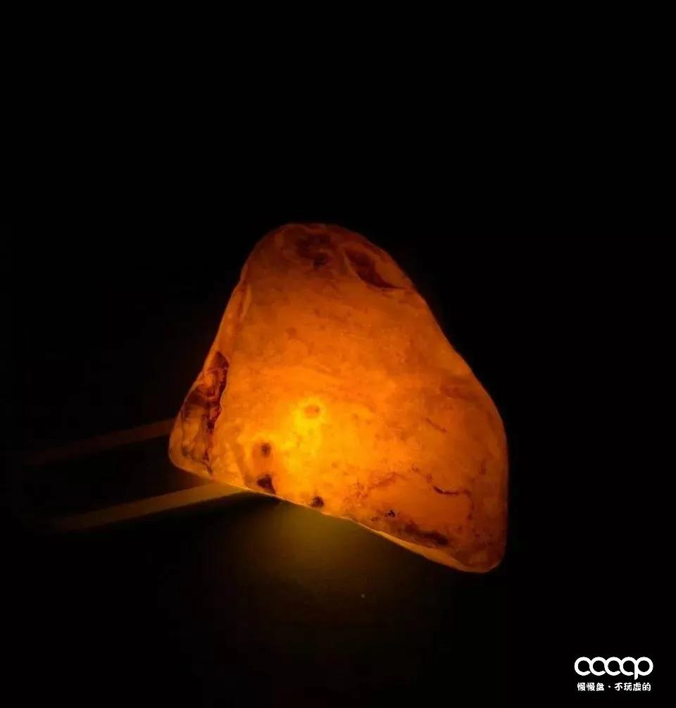 怎么选蜜蜡原石,怎么样才能买到真的蜜蜡原石