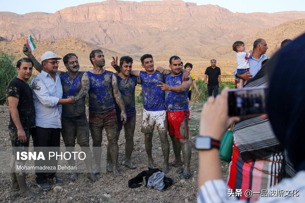 伊朗以色列足球比赛,欧洲足球场图片大全