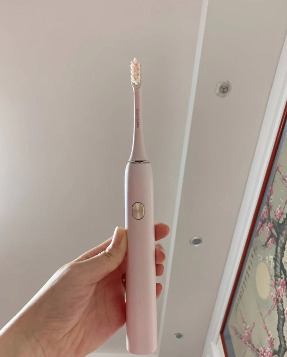 usmile电动牙刷和小米电动牙刷,电动牙刷好用还是手动牙刷效果好