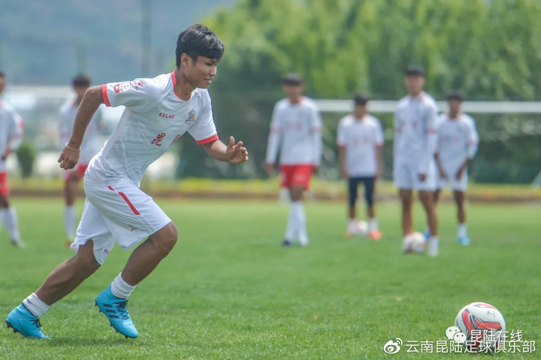 国青球员长期沉迷酒精混迹夜店但仍是中国最会踢球的一批人?