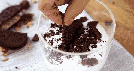 普通酸奶和希腊酸奶有什么区别,希腊酸奶和普通酸奶的区别