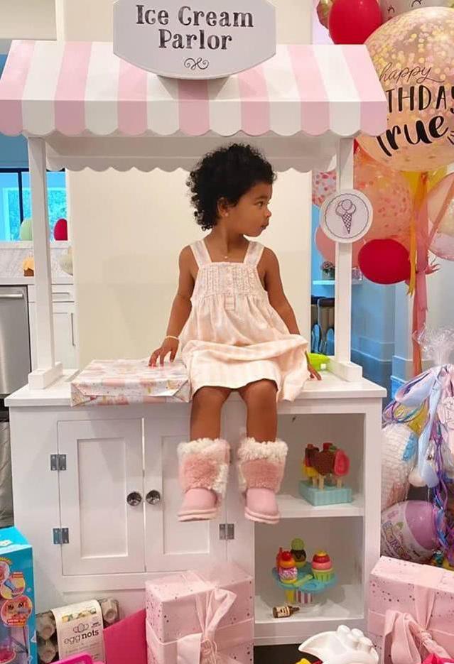 科勒卡戴珊二女儿,科勒的女儿生日宴