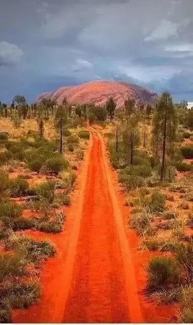 天路天路，难得一见！震撼你的双眼