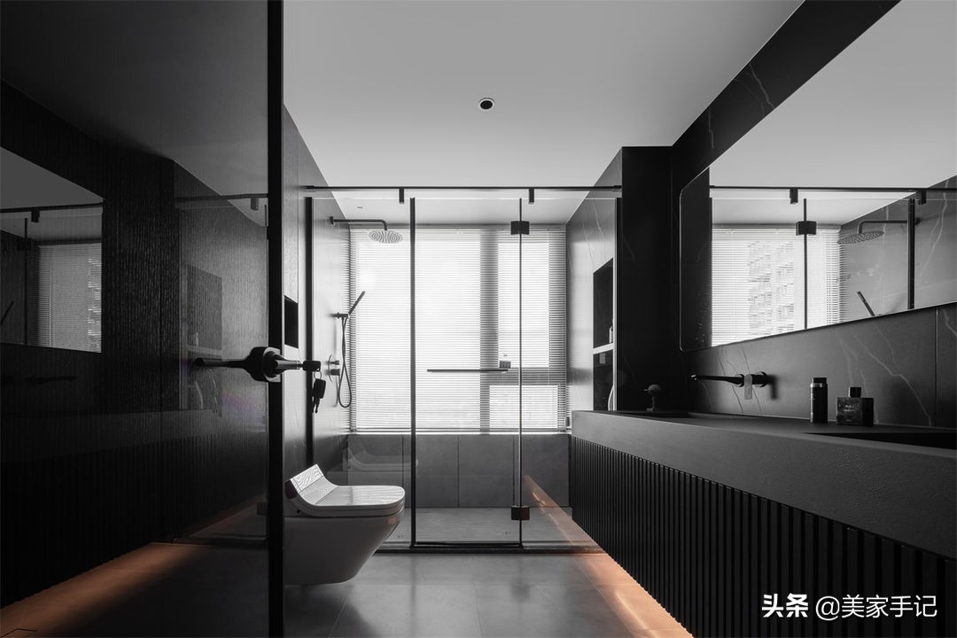 江苏发现一位40岁阿姨的家,那叫一个高级,拍给大伙瞅瞅,超有品