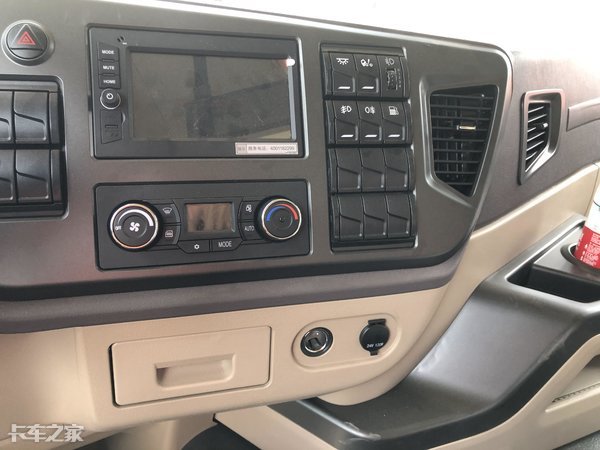 长途拉绿通什么车型最好,解放jh6最新款2.0智尊版载货车