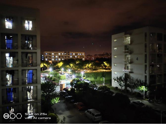 vivoz5x全面详细评测,美得不像千元机vivoz5x精美体验