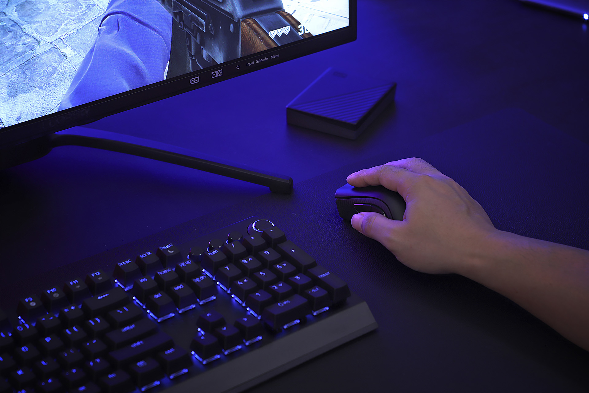 雷蛇无线机械键盘外设测评,雷蛇入耳式耳机游戏测评