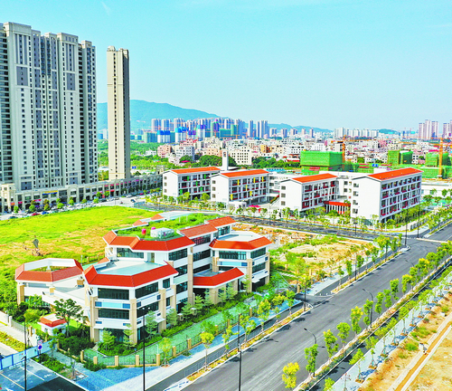 一中双十外国语为新城教育添动力马銮湾新城积极引入名校资源、新增学位近万个，让更多学子享优质教育