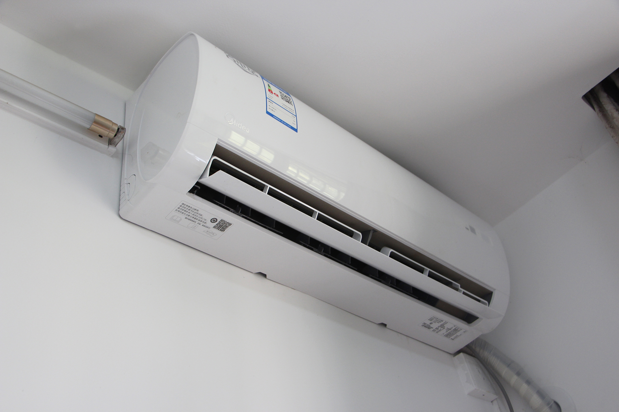 美的华凌空调爆款,美的空调与美的美菱有什么区别