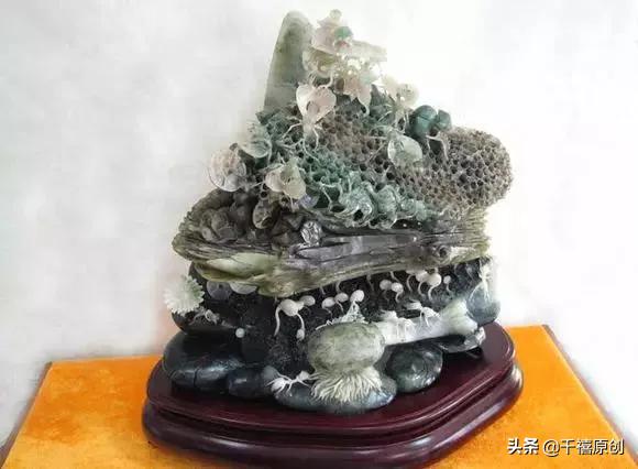 这个大牌卖#假珍珠#洗鱼水涂玻璃、电饭煲种宝石