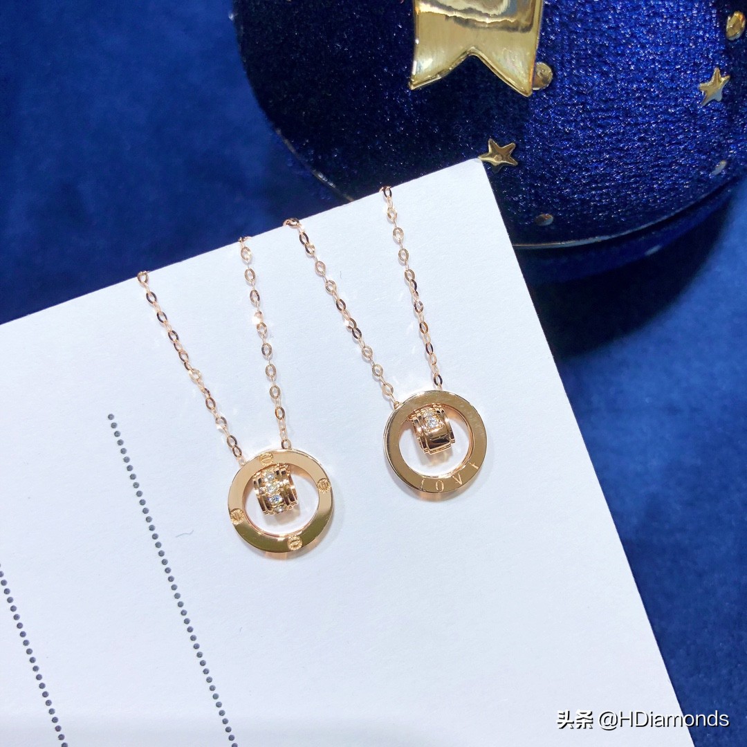 适合春夏的贵气感首饰,多彩首饰点缀细节不经意的时尚感