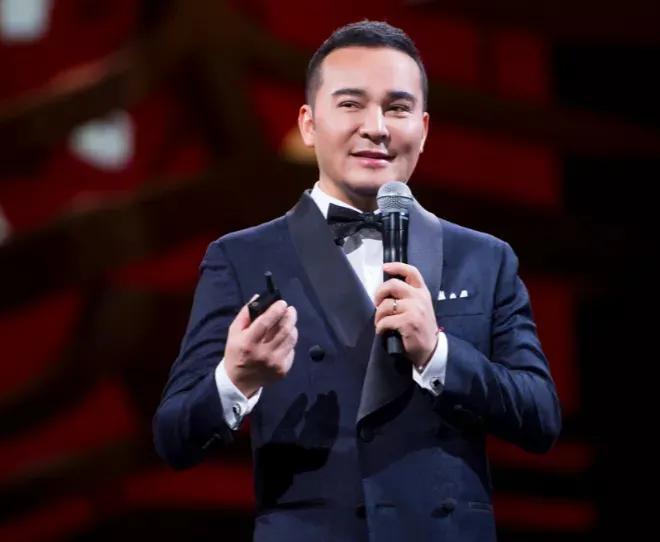 化妆师毛戈平又火了,化妆界的毛戈平