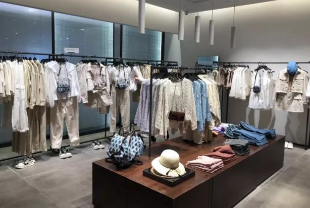 东莞人注意！白菜价买UR、优衣库攻略！省下将近“十个亿”