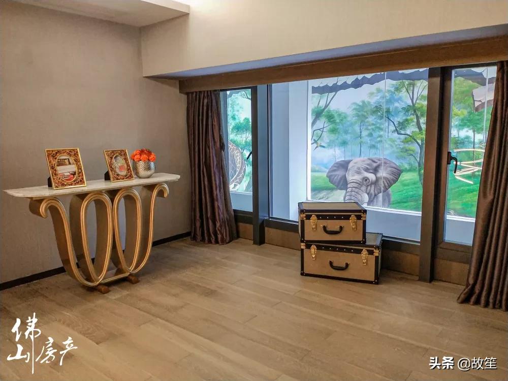 可明火,产权少10年!两盘相隔500米,价差3-4千,你选谁?