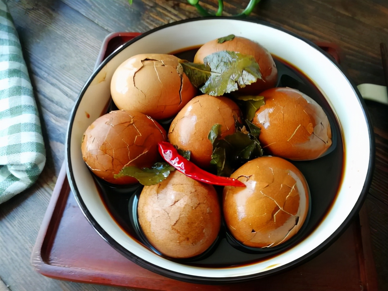 早起来吃鸡蛋有什么好处,爱吃鸡蛋的人会怎么样