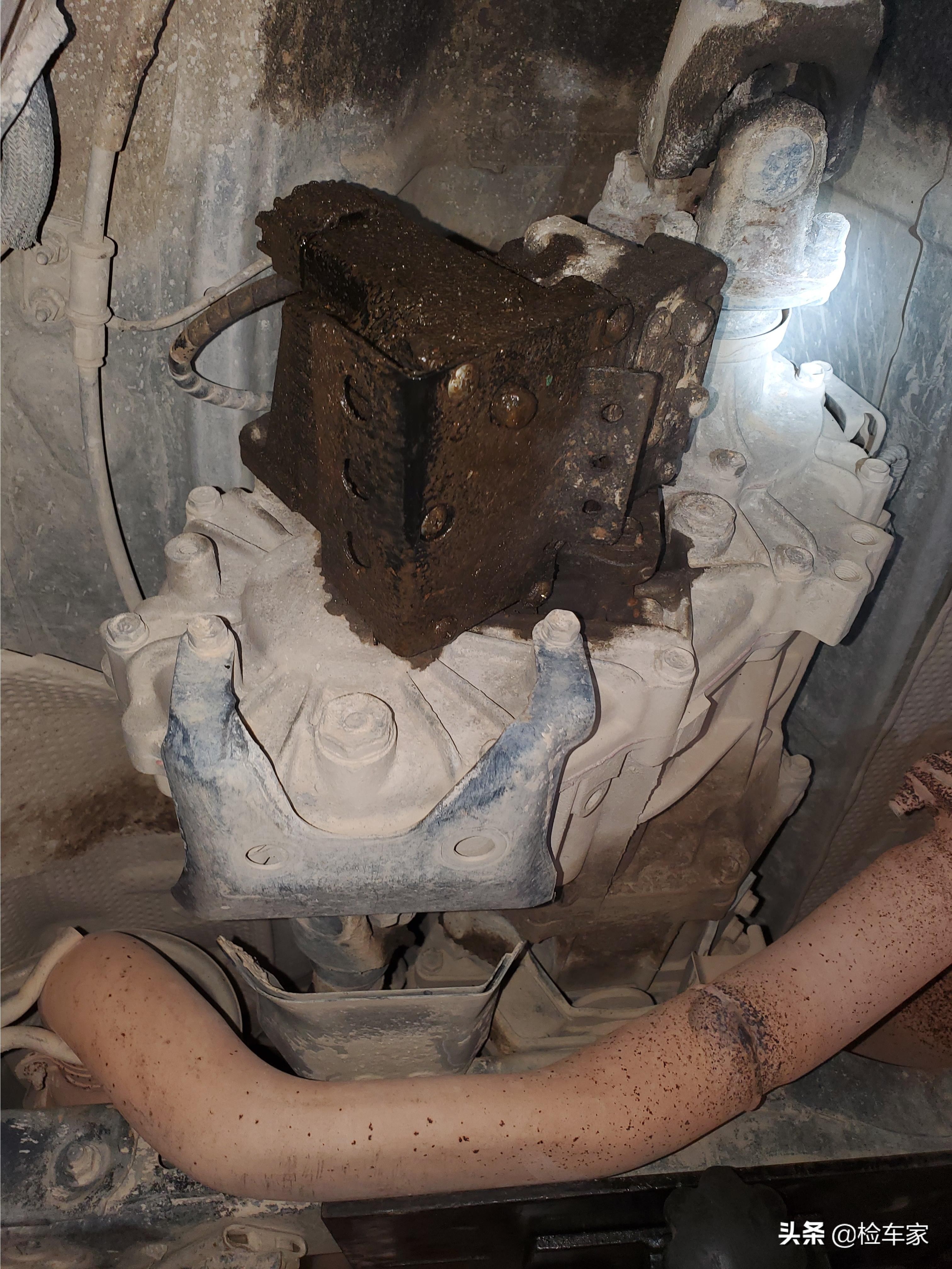 16年丰田霸道怎么看车况,05年丰田霸道4000车况可靠吗