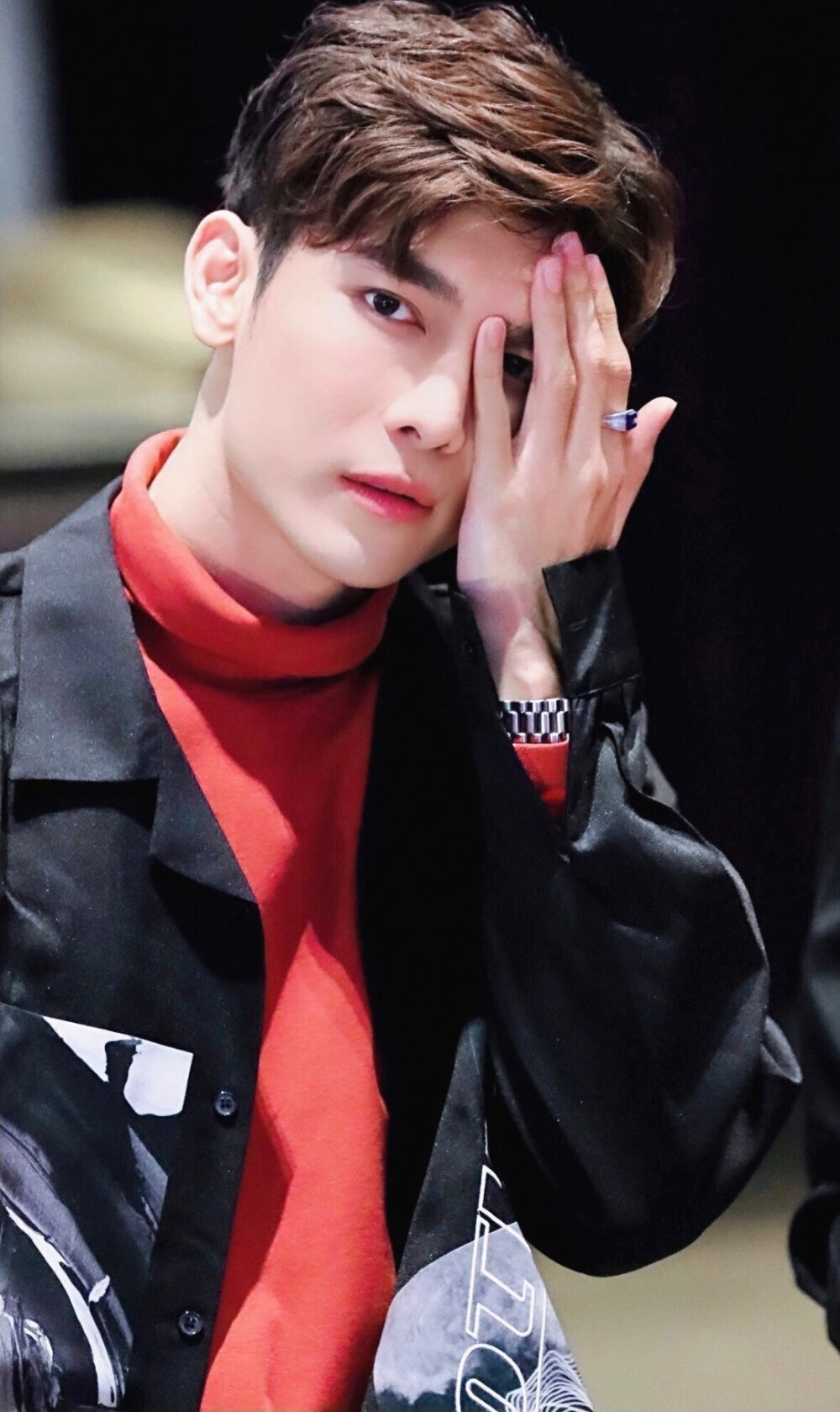 他泰让人一眼万年的外观:妞的鼻尖痣泡芙的笑眼文总的手