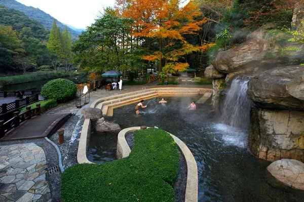 新一年的好运,适合全家人冬季一起泡温泉的民宿