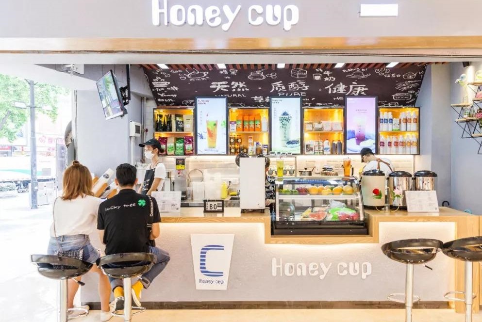 小小的饮品店一月净赚10万,小饮品店一年利润多少