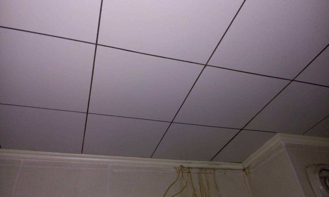 吊顶渗水漏水找不到漏水点,天花板漏水怎么检测漏水点