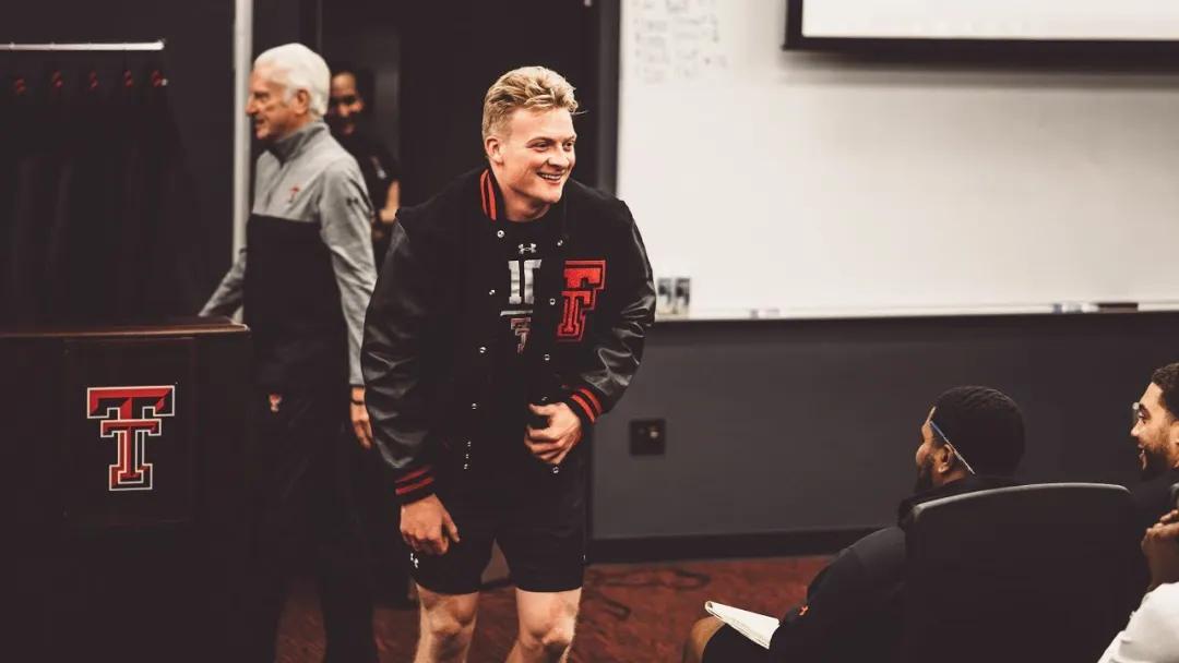 学院风经典夹克,复古风运动夹克