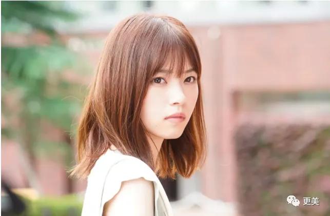 超越钟楚曦的“do脸王者”！翻了1000张照片终于知道她多牛…