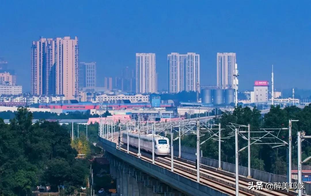 为什么有的人投资眼光很准,为什么越来越多的资本想投资酱酒