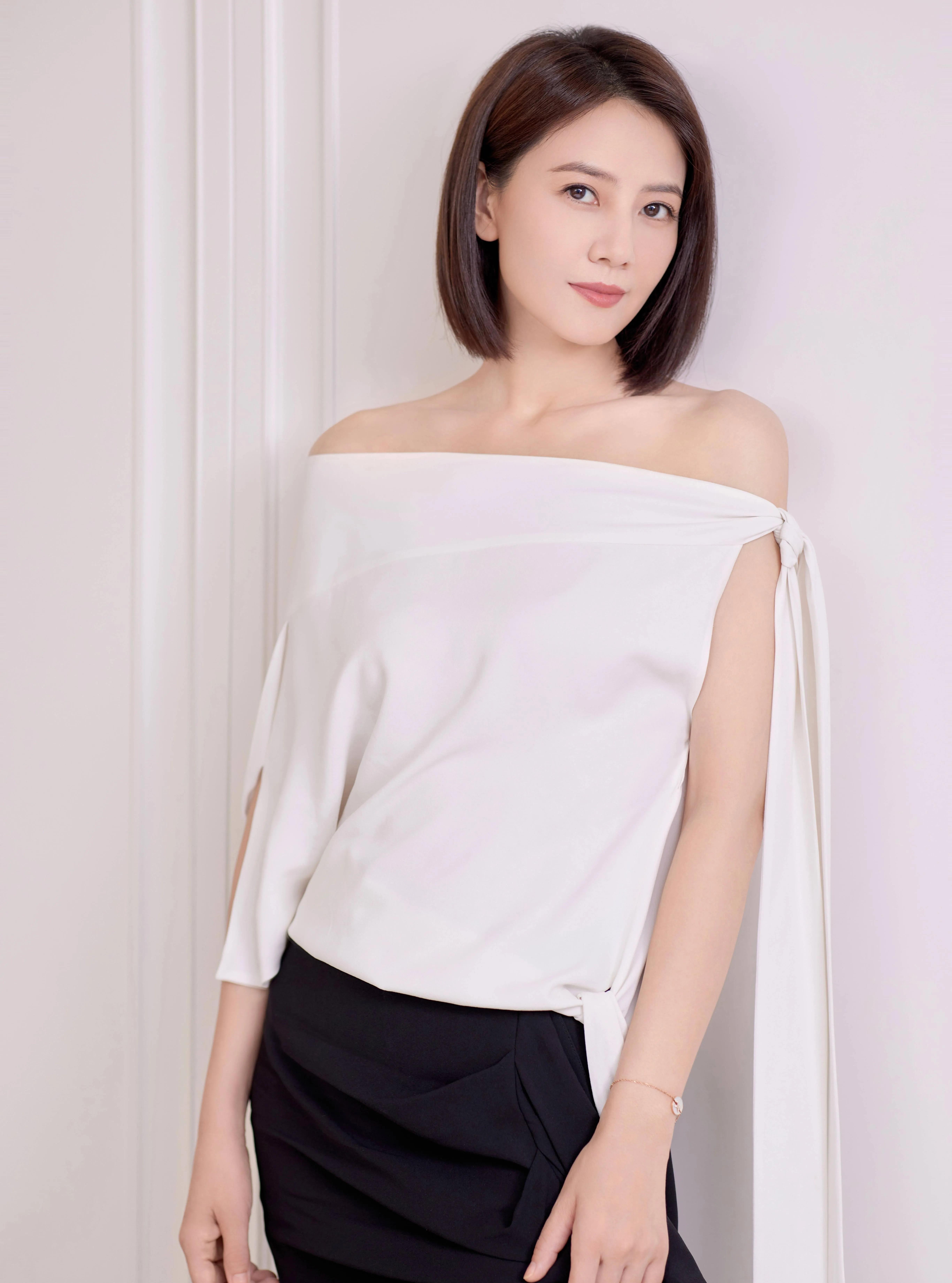 赵又廷的风流情史,靠魅力征服3个女人,娶国民女神获幸福