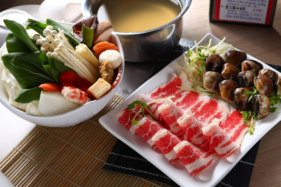 日本火锅和韩国火锅对比,中国的火锅vs俄罗斯火锅