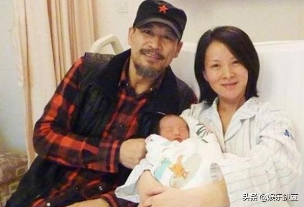 大宅门李香秀简历,大宅门里的李香秀是谁演的