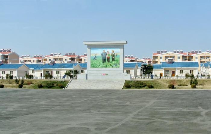 朝鲜乡下老木屋,朝鲜族农村民居图片