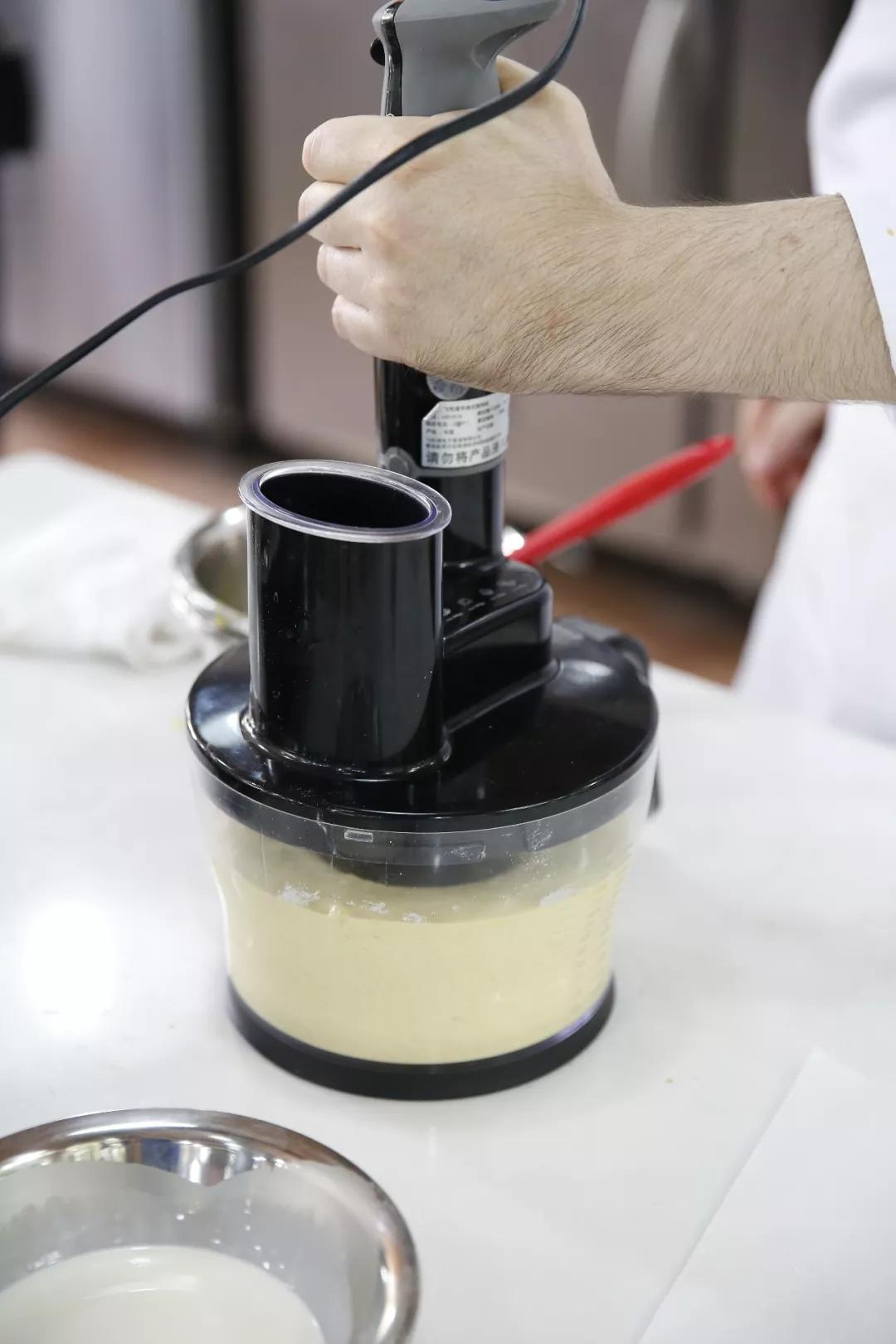 搅拌面团的最佳方法,面团的搅拌的过程