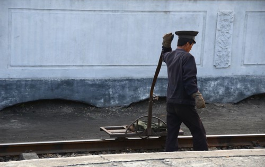 到朝鲜旅游不用怕赶不上火车,朝鲜旅游怎么买高铁票
