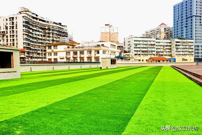 闹市中又一处年轻人文创新乐园——“大智*界无**·空中小镇”