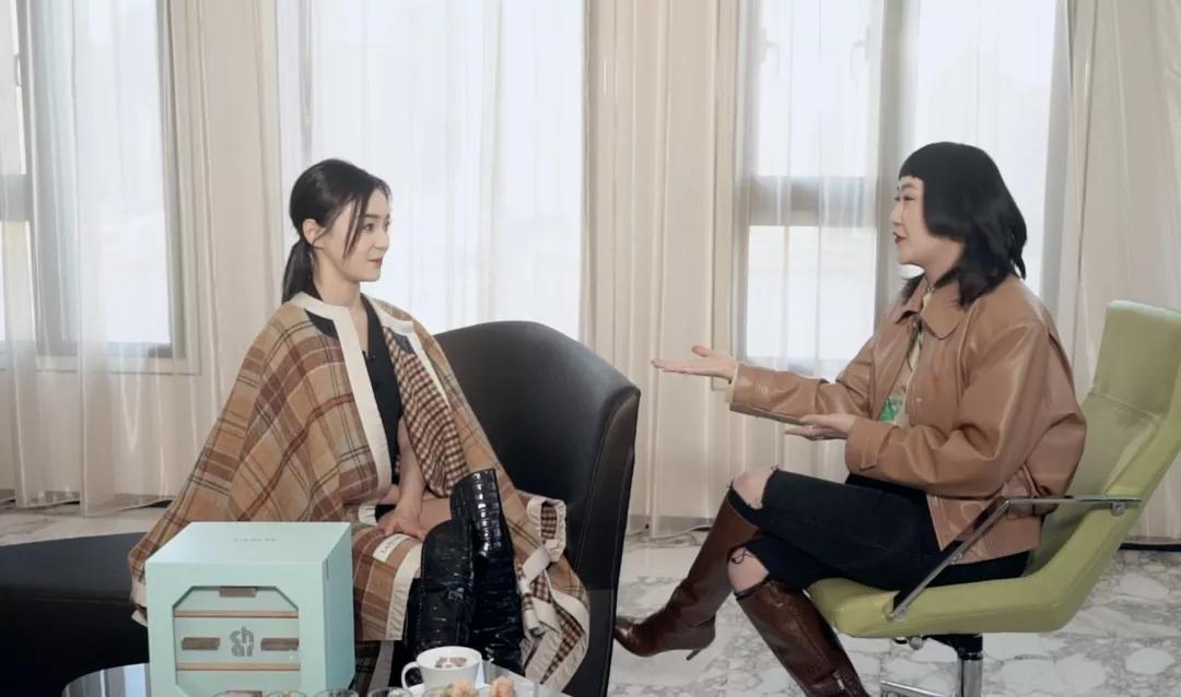 马甲线女王袁姗姗打拳击,袁姗姗马甲线女王全集