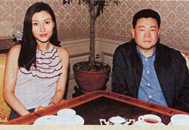 插足闺蜜婚姻8年尽毁,两次插足闺蜜家庭