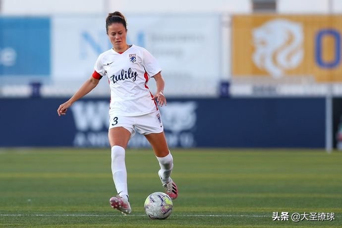 最近10年花钱最多的足球俱乐部,英超近十年花费最多俱乐部排行榜