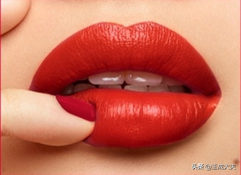 ysl红唇波普限定,ysl红唇波普口红110