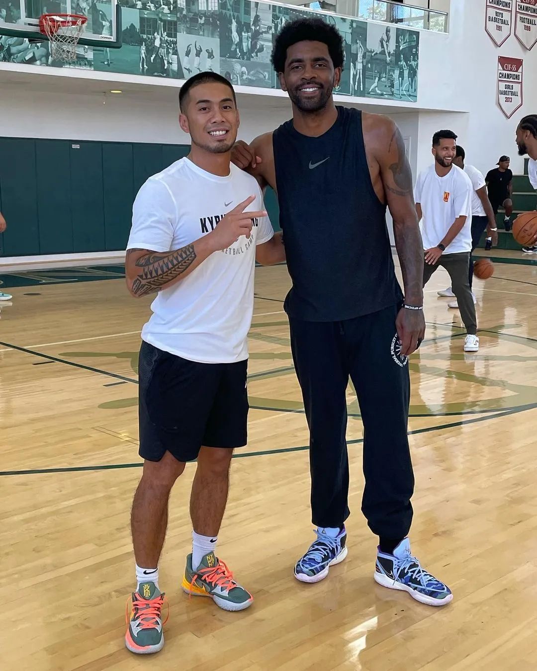 欧文多次嘲讽詹姆斯,欧文最新比赛上脚球鞋