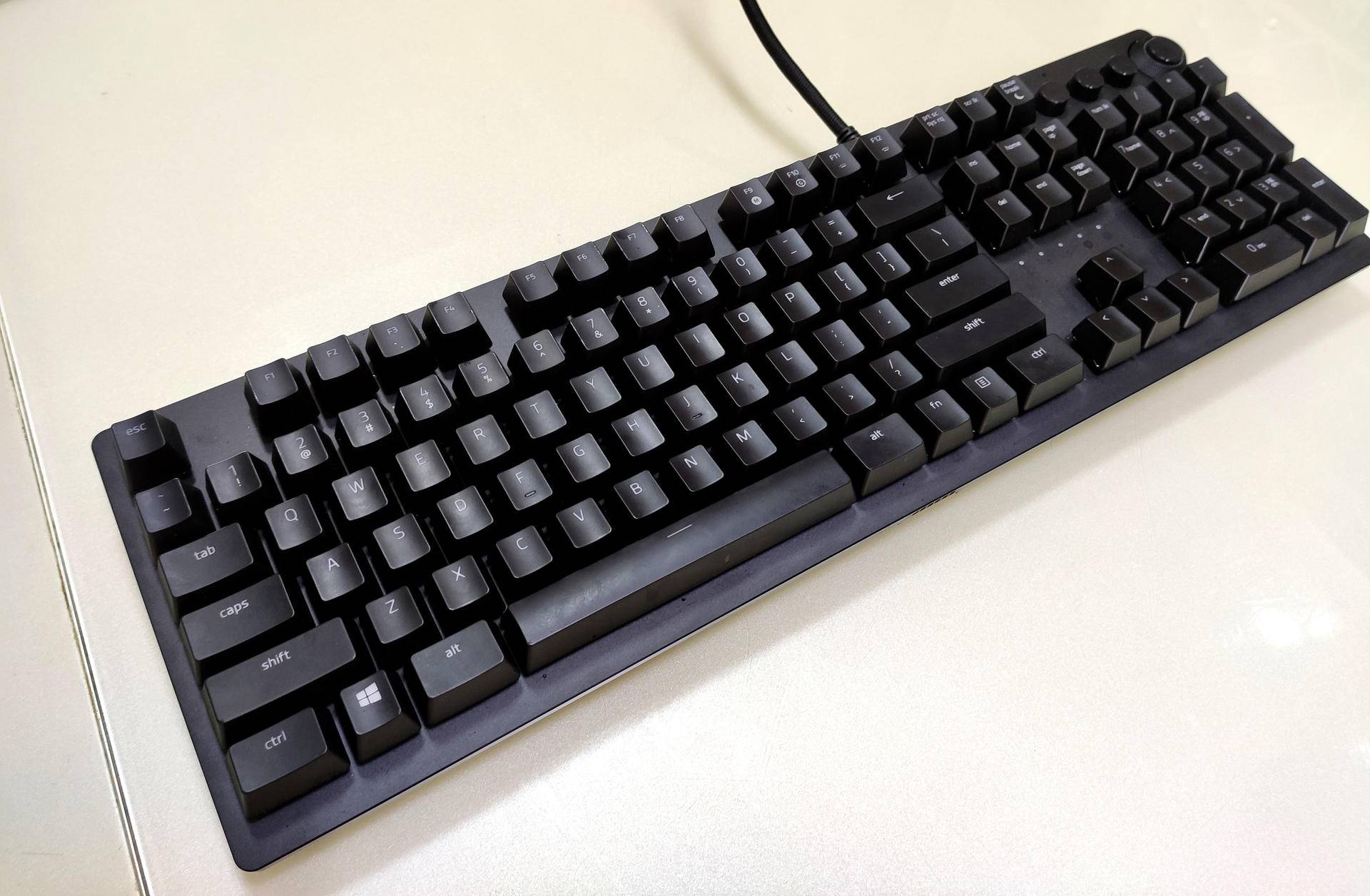 雷蛇1000多块钱的键盘真的好用吗,雷蛇机械键盘值得入手吗