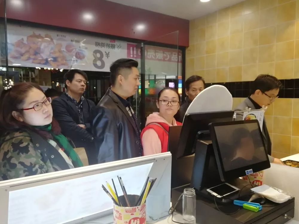 小餐饮行业交流会,小派古早卤肉饭加盟