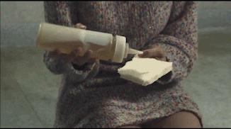 这突如其来的一字马，让我不厚道的笑了