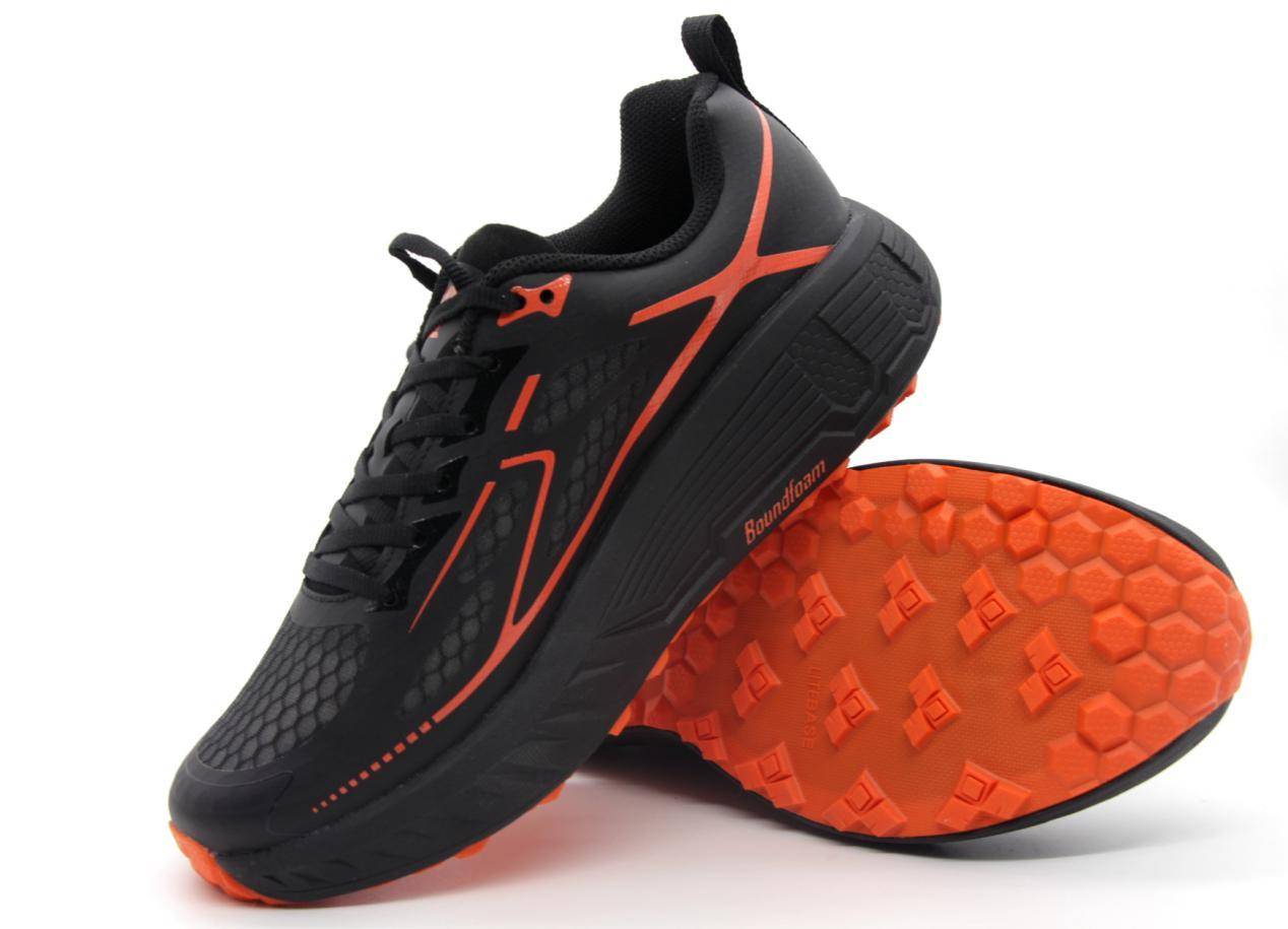 vibram防滑跑鞋徒步,vibram大底耐磨测试