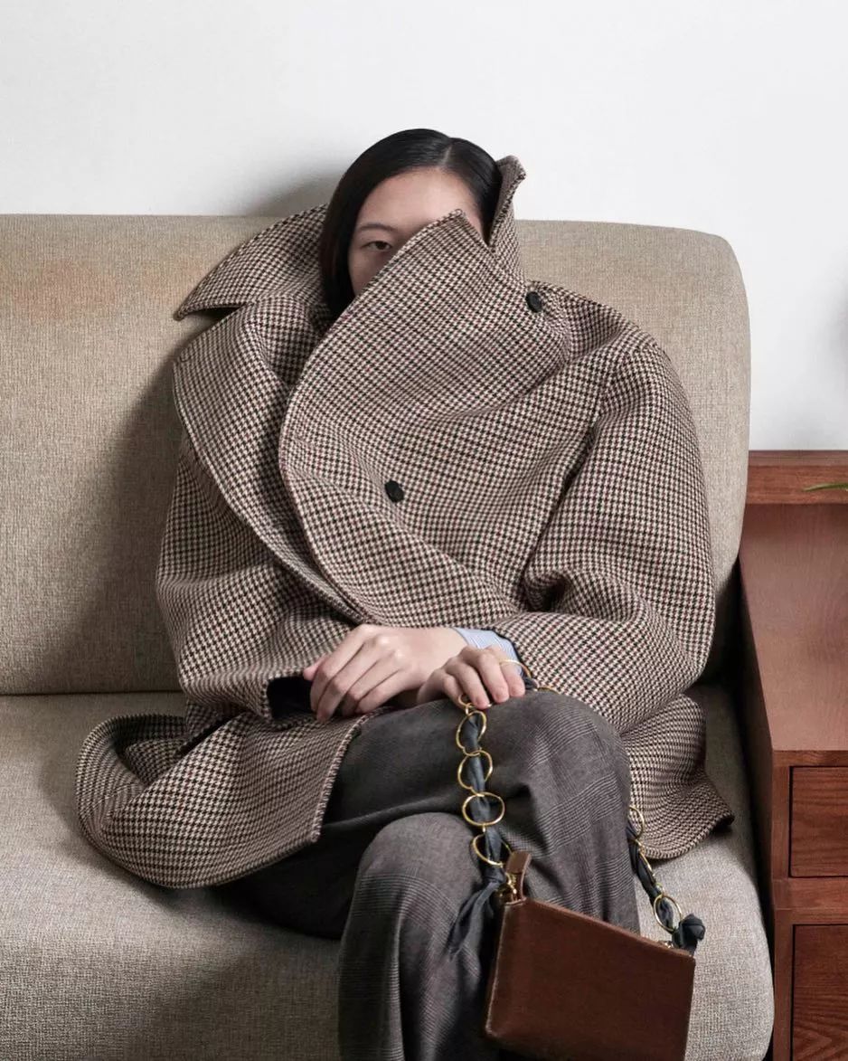 双十一大牌羽绒服打折,双十一购物狂欢节冲锋衣冬