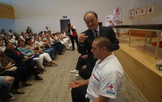 岭南飞针传承人陈秀华教授,岭南非遗针灸手法视频